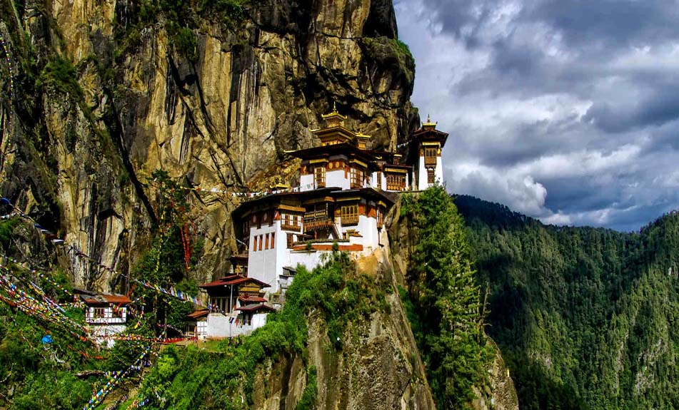 best-treks-in-bhutan